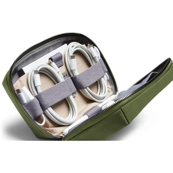 Bellroy Tech Kit (Tech Accessories Organizer Pouch, Zipper Closure Design) - Picture 2 of 6